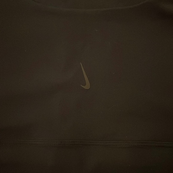Nike Yoga Luxe Crop Tank - Brand New With Tags - Picture 12 of 13
